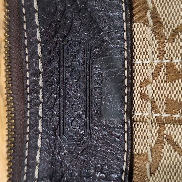 Coach Soho Crossbody 2006 10402 - Picture 9 of 13